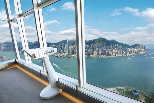 sky100-hong-kong-observation-deck_1